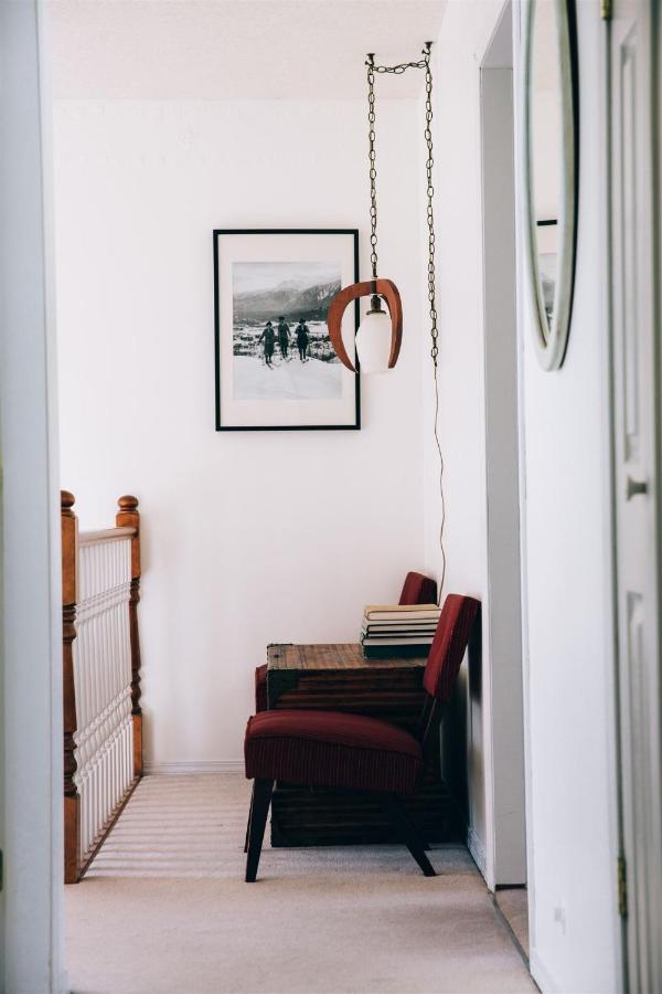 Alpenrose Revelstoke Bed & Breakfast Ngoại thất bức ảnh