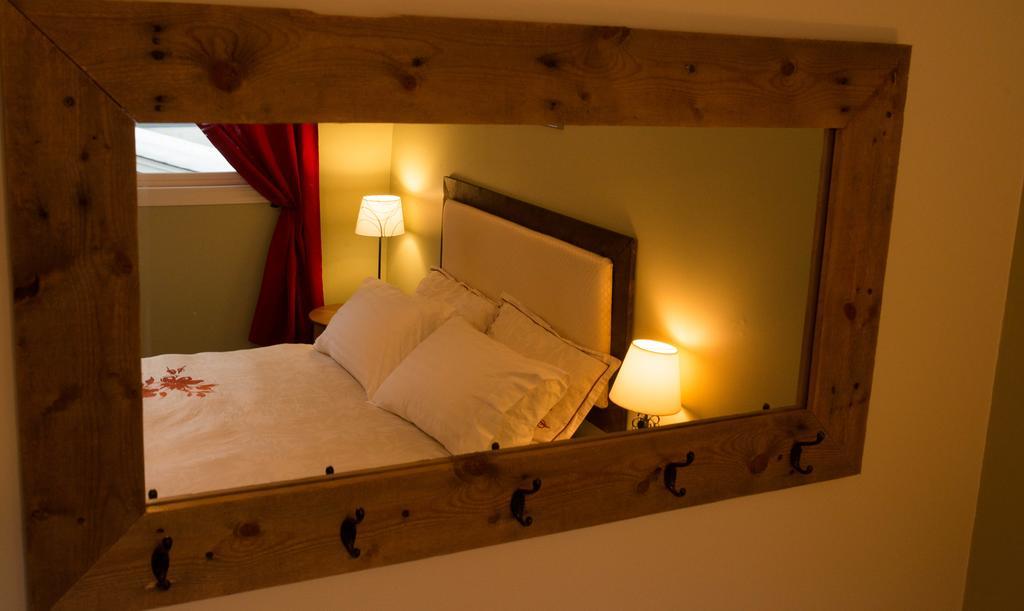 Alpenrose Revelstoke Bed & Breakfast Phòng bức ảnh