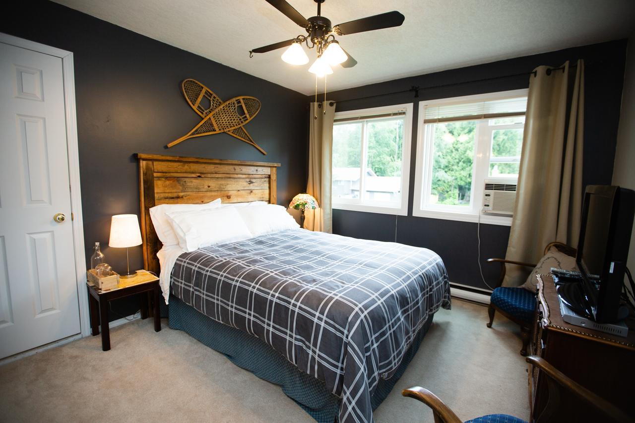 Alpenrose Revelstoke Bed & Breakfast Phòng bức ảnh